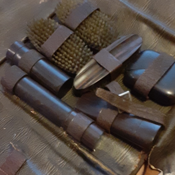 1900's mens travel shoe shine shaving kit